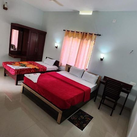 Pkn Homestay Thekkady Kumily Екстериор снимка