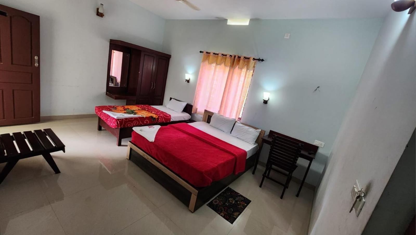 Pkn Homestay Thekkady Kumily Екстериор снимка