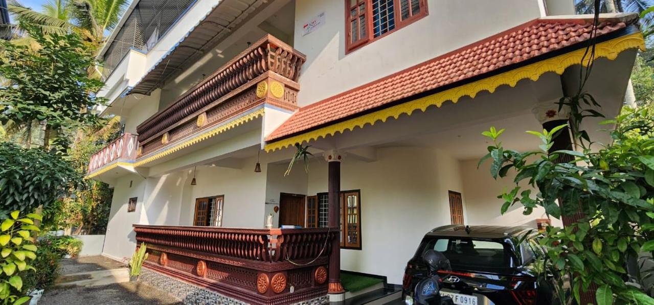 Pkn Homestay Thekkady Kumily Екстериор снимка