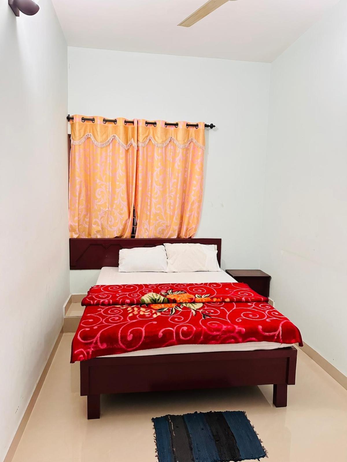 Pkn Homestay Thekkady Kumily Екстериор снимка