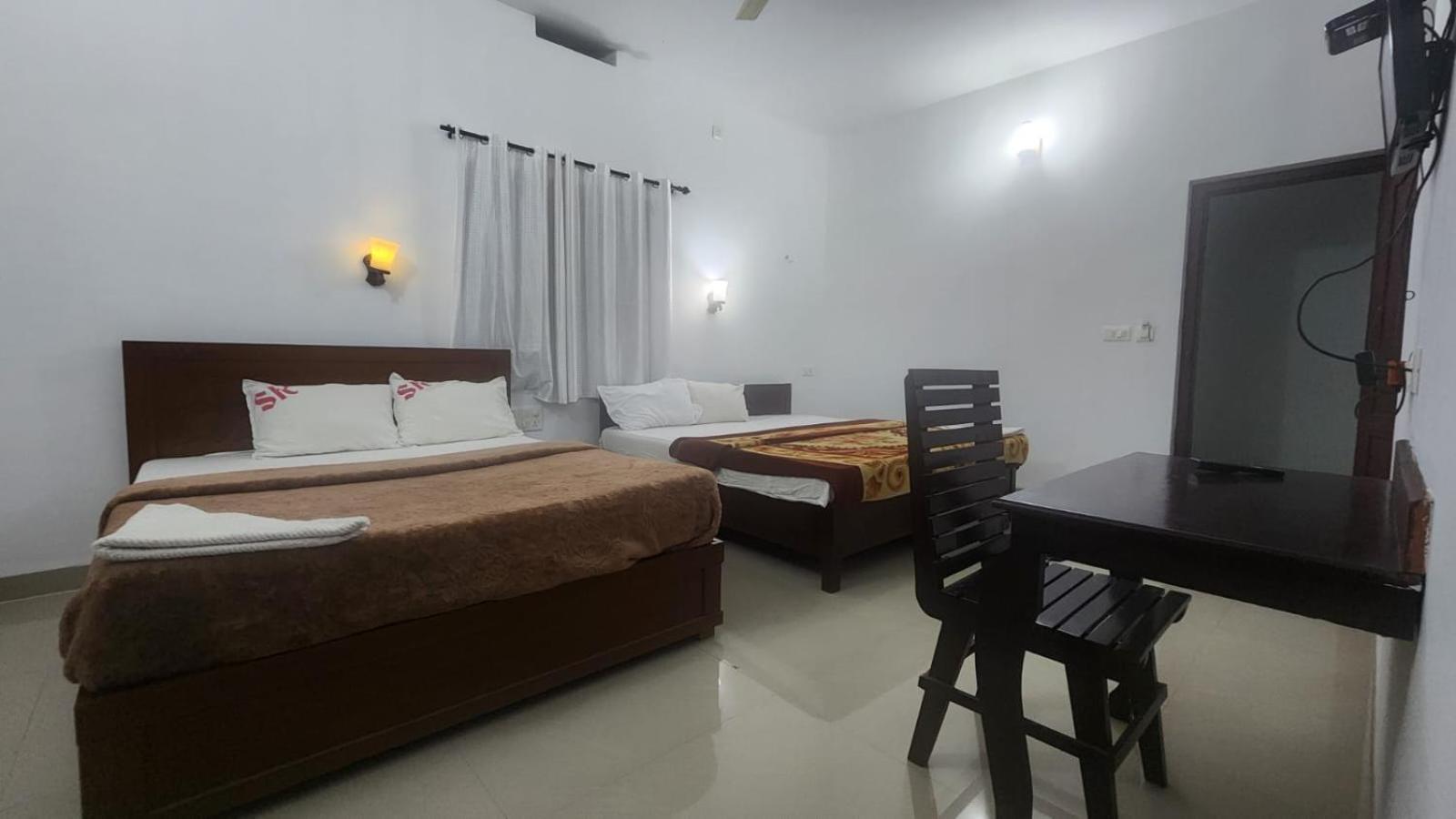 Pkn Homestay Thekkady Kumily Екстериор снимка
